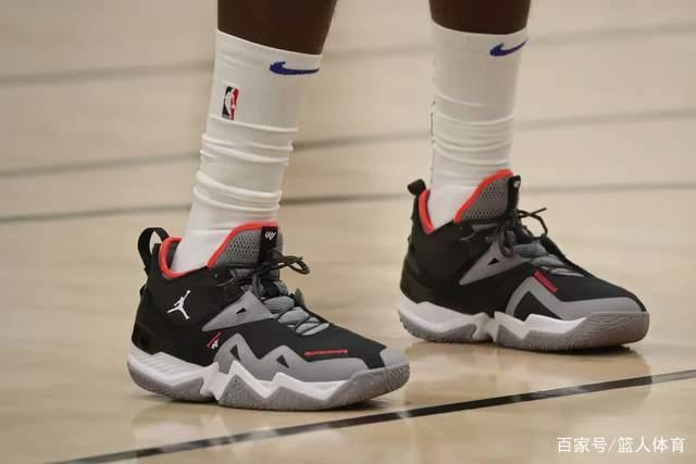 哈登24分快船大胜独行侠 奇才力克黄蜂止3连败