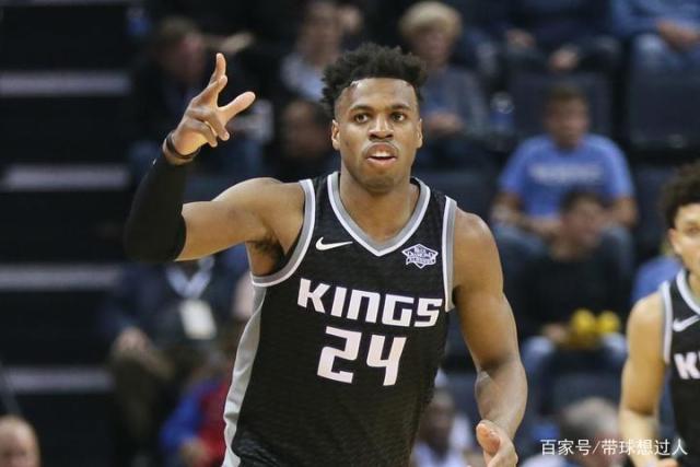 意甲-莱奥破门特奥建功 AC米兰2-1客胜科莫